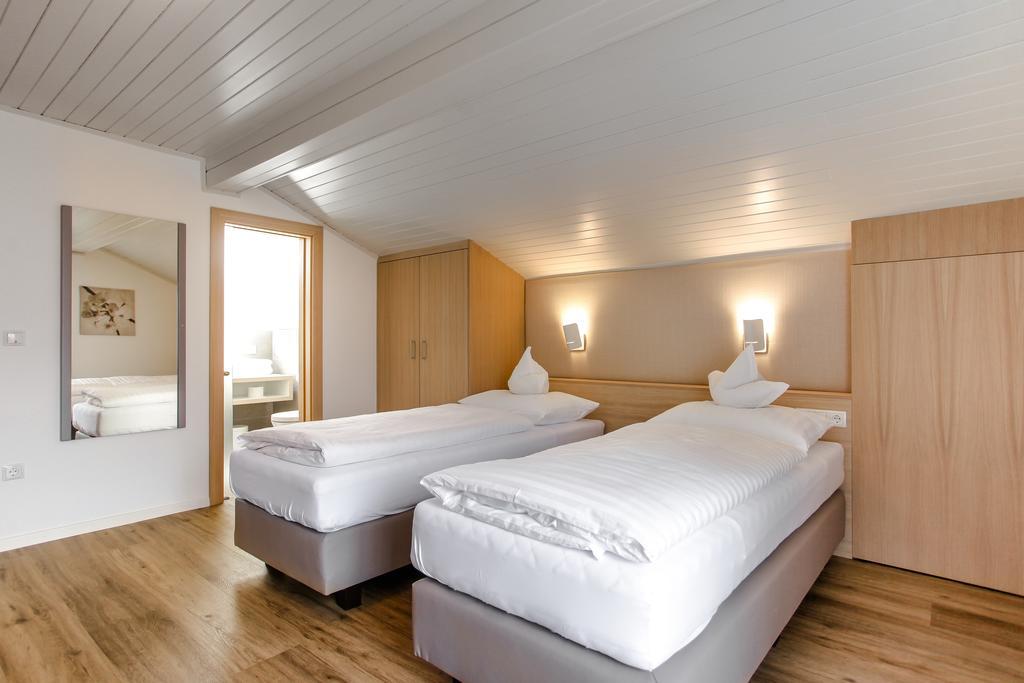 Hotel Weingarten 가르가쪼네 외부 사진